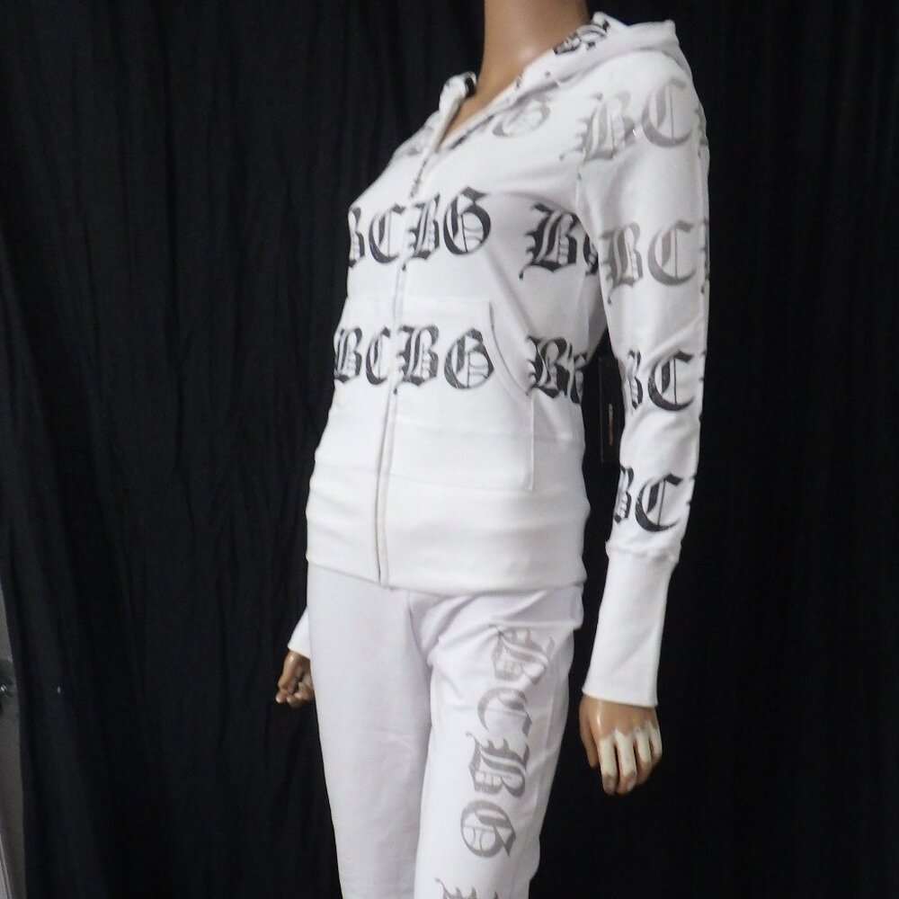 NWT BCBG sz MED LG XL 95% cotton WHITE WITH OMBRE GLITTER LOGO 2PC TRACKSUIT